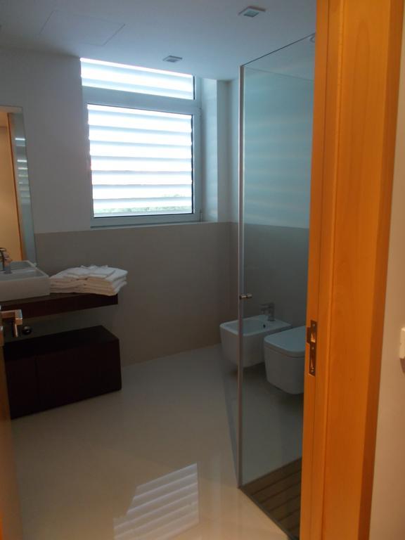 Almenara Suites Guest House Вила-Нова-ди-Гая Экстерьер фото